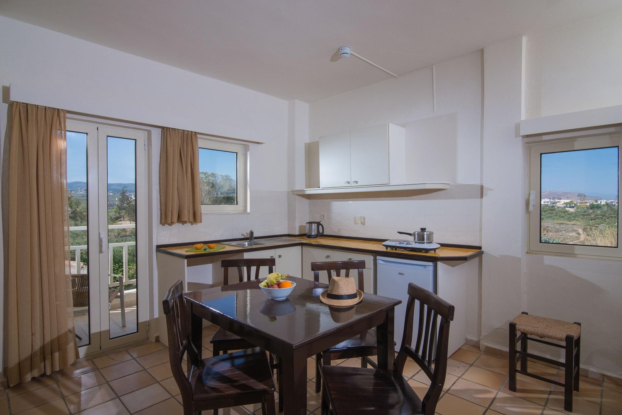 Ourania Apartments Hotel Херсонісос Екстер'єр фото