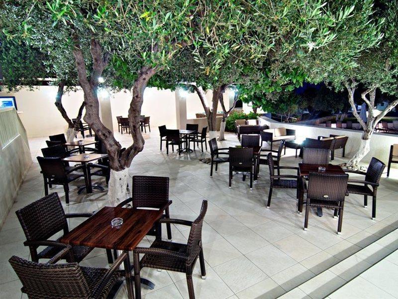 Ourania Apartments Hotel Херсонісос Екстер'єр фото